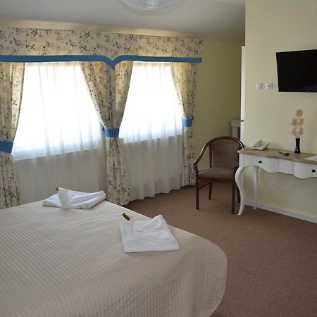 Vip Motel Restaurant Haţeg 외부 사진