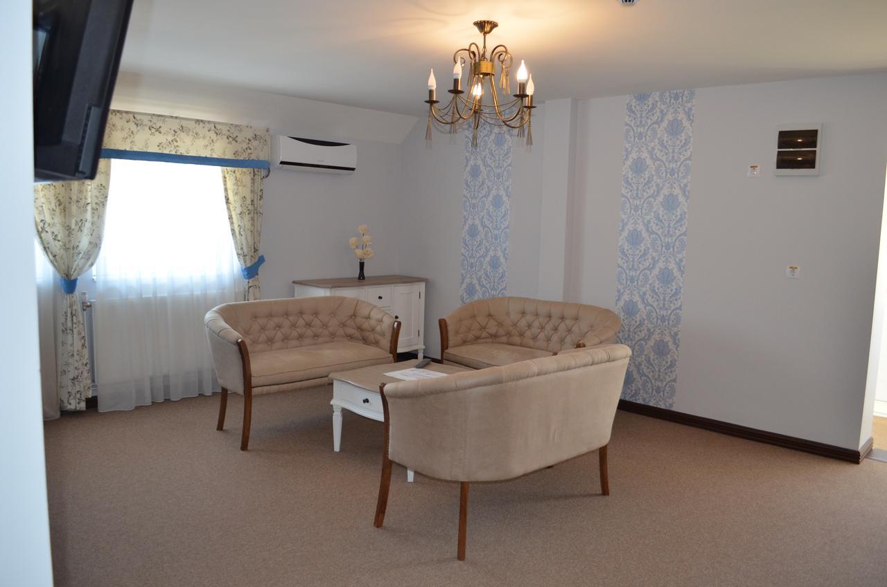 Vip Motel Restaurant Haţeg 외부 사진